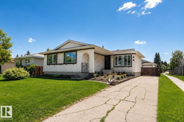 10439 36A Ave NW  Edmonton, AB T6J 2H7