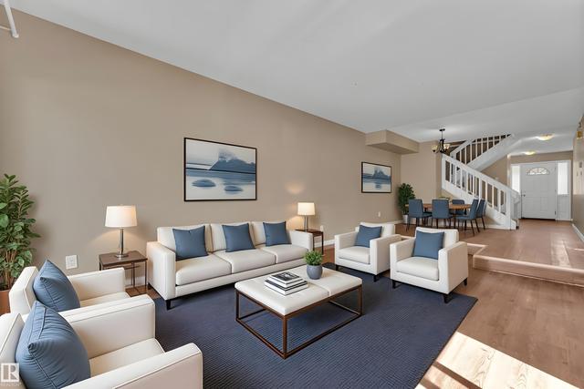 6632 36A Avenue NW  Edmonton, AB T6K 1S3