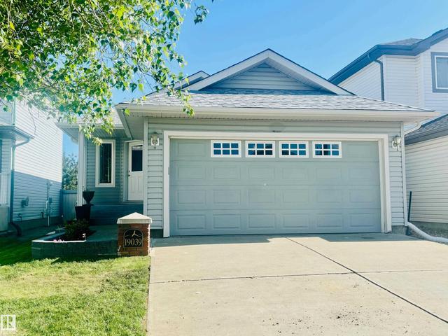19039 47 Avenue NW  Edmonton, AB T6M 2V6