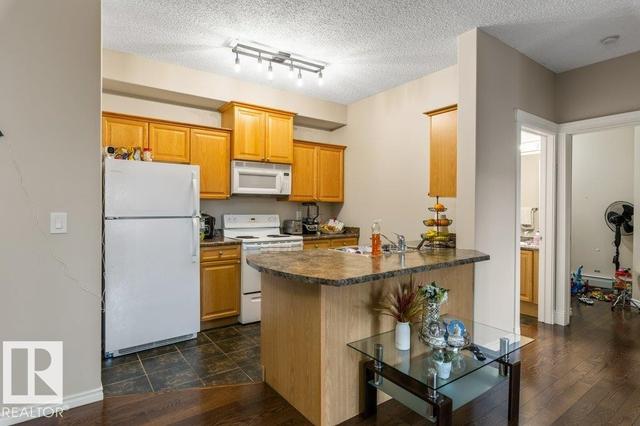 135 16807 100 Avenue  Edmonton, AB T5P 4Z6