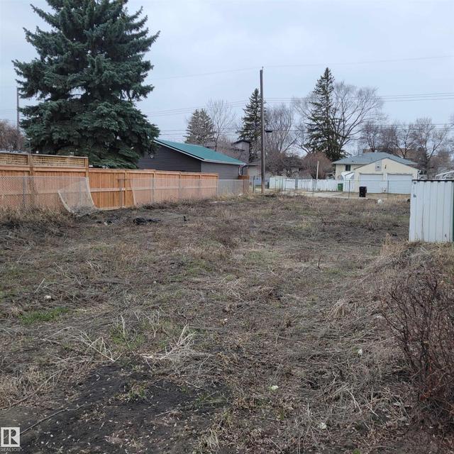 12218 87 Street NW  Edmonton, AB T5B 3N8