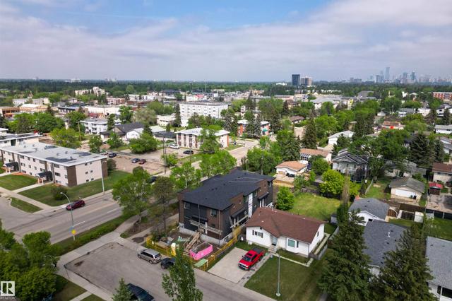 9945 154 Street NW  Edmonton, AB T5P 2G8