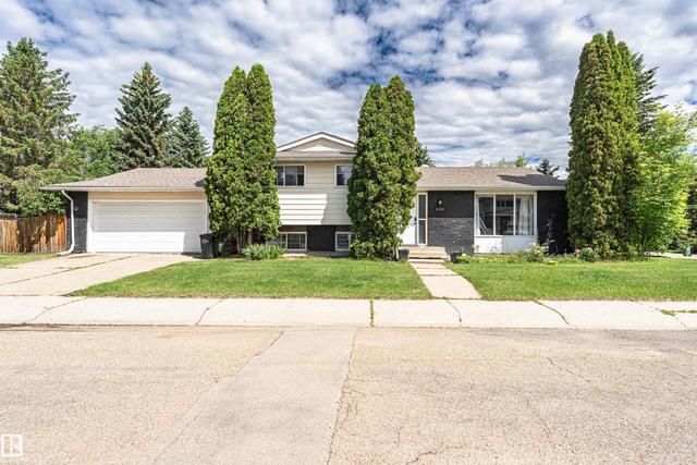 11512 24 Avenue NW  Edmonton, AB T6J 3R7