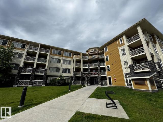 #405 3670 139 AV NW  Edmonton, AB T5Y 3N5