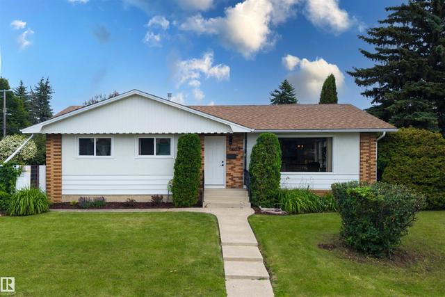 8603 73 Street NW  Edmonton, AB T6B 1Z9