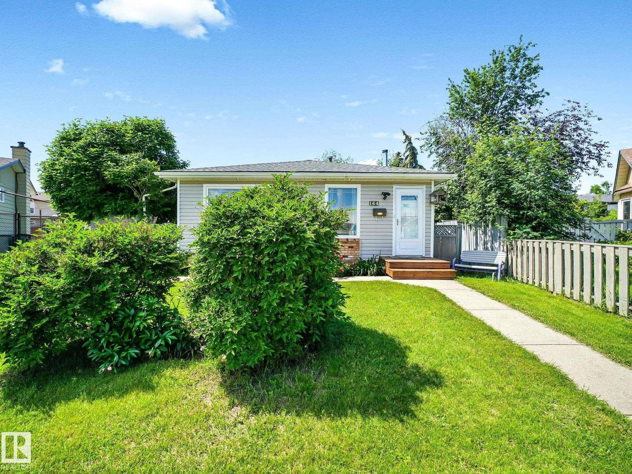 164 Warwick Road Nw, Edmonton, AB - Outdoor