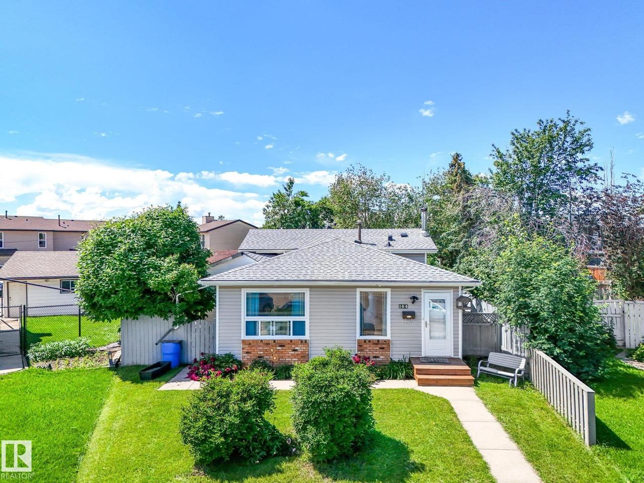 164 Warwick Road Nw, Edmonton, AB - Outdoor