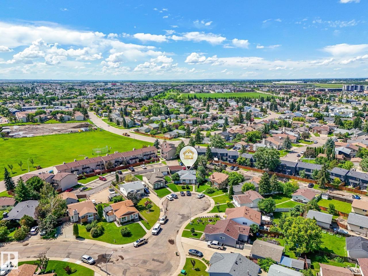 164 Warwick Road Nw, Edmonton, AB - Outdoor With View