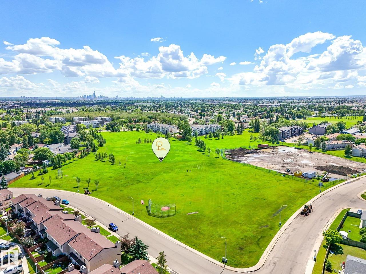 164 Warwick Road Nw, Edmonton, AB - Outdoor With View