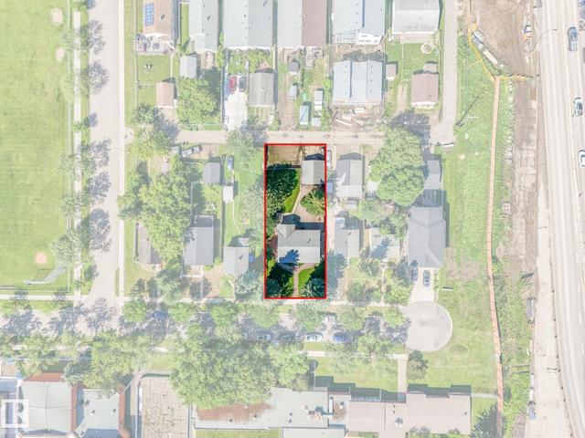 12418 125 Street NW  Edmonton, AB T5L 0T1