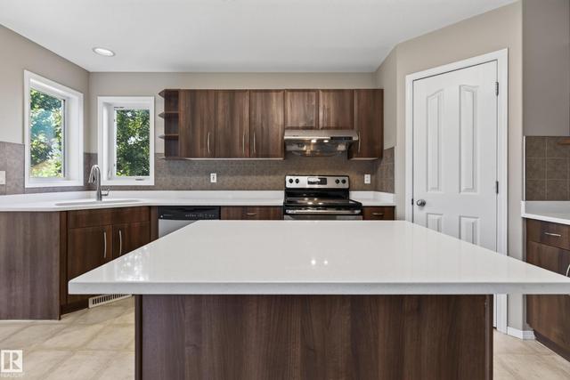 4720 204 Street  Edmonton, AB T6M 0C3