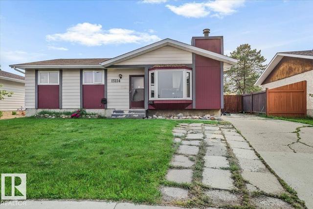 13224 37 Street  Edmonton, AB T5A 3G2