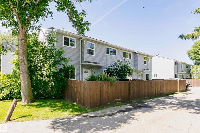 5418 144B Avenue NW  Edmonton, AB T6A 3N3