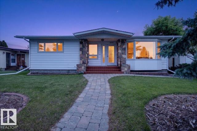 8515 56 Street NW  Edmonton, AB T6B 1H8