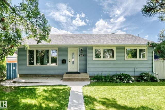 7032 81 Street NW  Edmonton, AB T6C 2T4