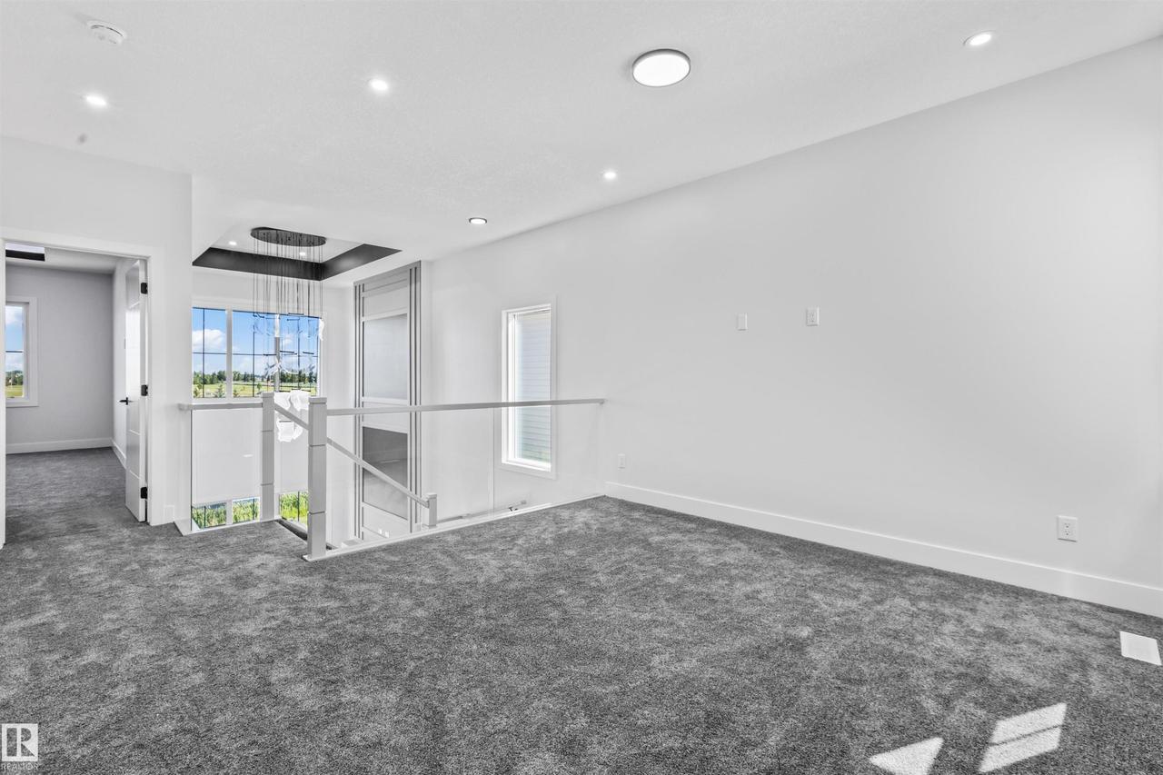 190 Elliott Wynd, Fort Saskatchewan, AB - Indoor Photo Showing Other Room