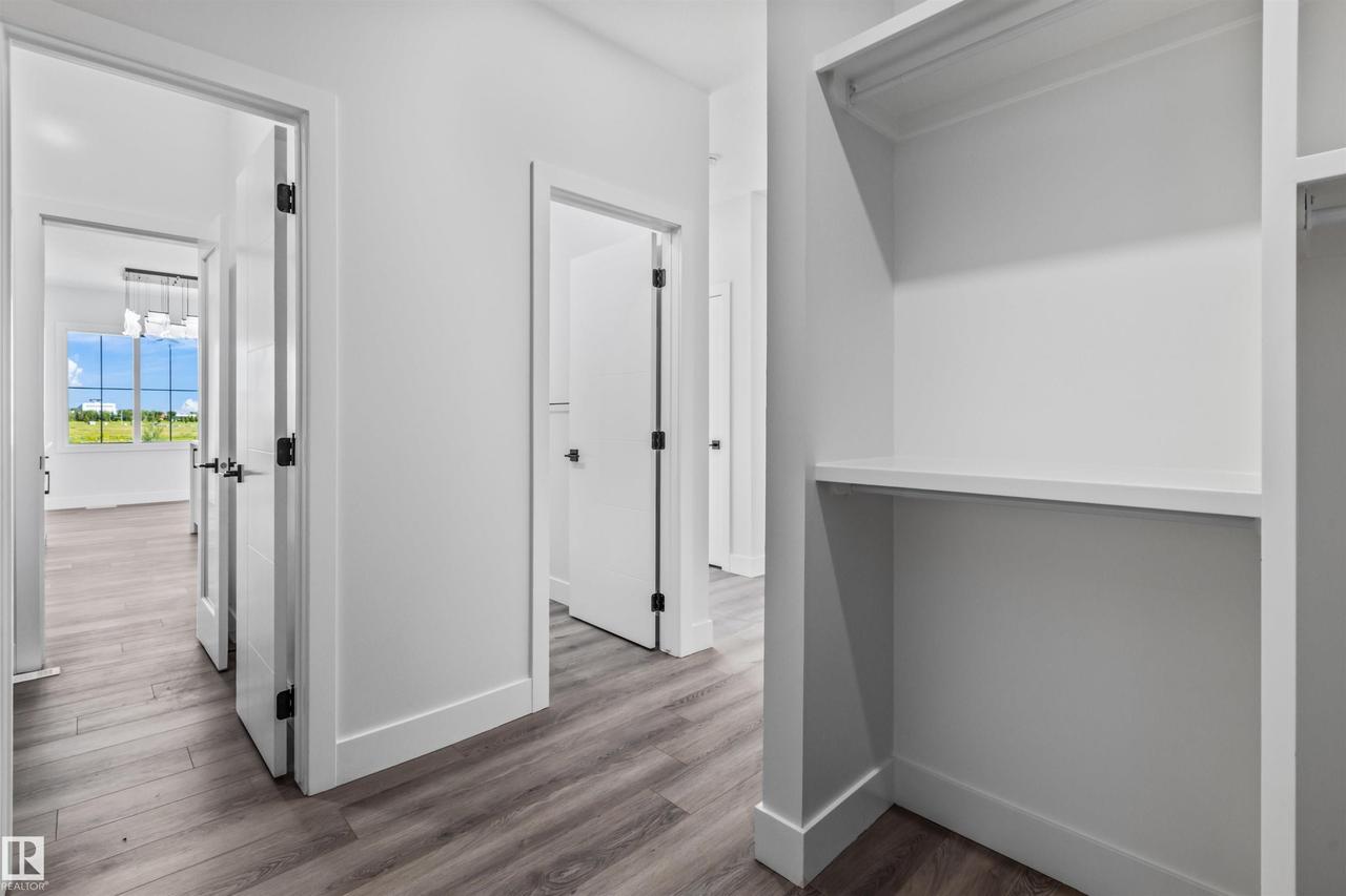 190 Elliott Wynd, Fort Saskatchewan, AB - Indoor Photo Showing Other Room