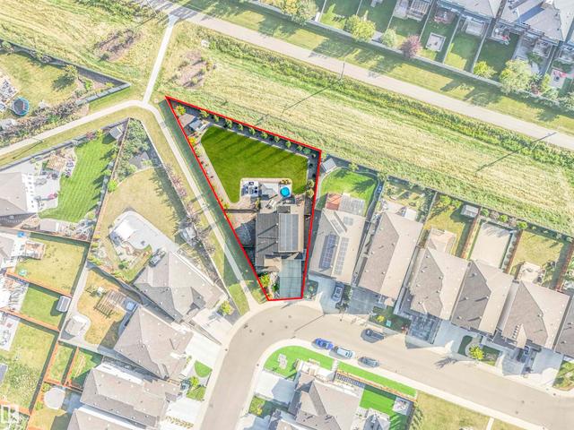 17703 9A Avenue SW  Edmonton, AB T6W 3K1