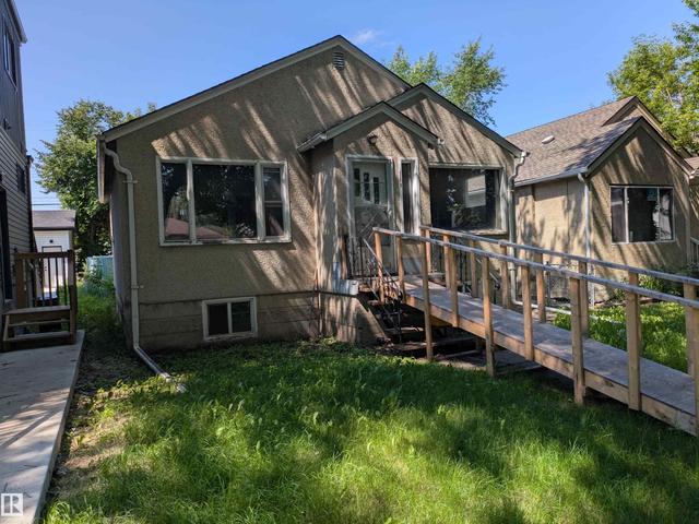 11412 85 Street NW  Edmonton, AB T5B 3C9