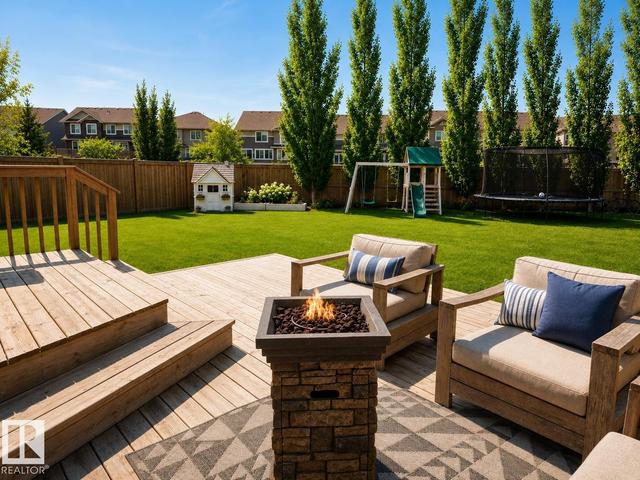 2326 74 Street SW  Edmonton, AB T6X 0V5