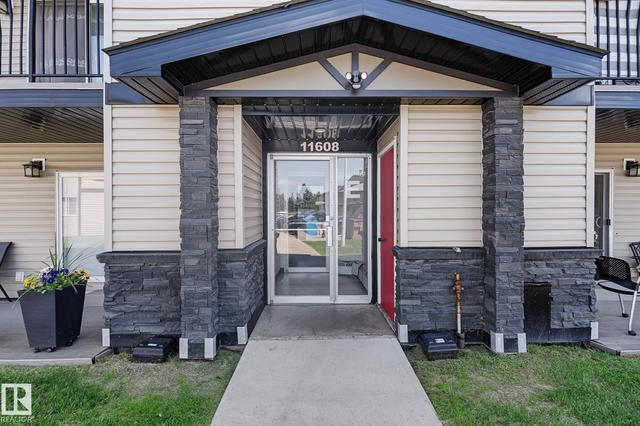 #6E 11608 28 AV NW NW  Edmonton, AB T6J 4E3