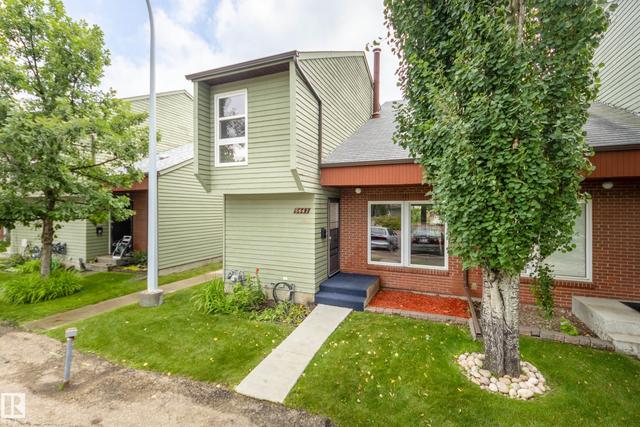 5441 HILL VIEW Crescent NW  Edmonton, AB T6L 1V9