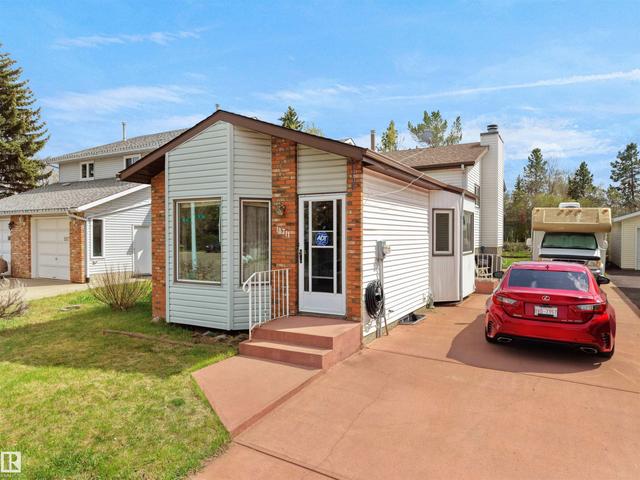 10711 24 Avenue NW  Edmonton, AB T6J 5P9