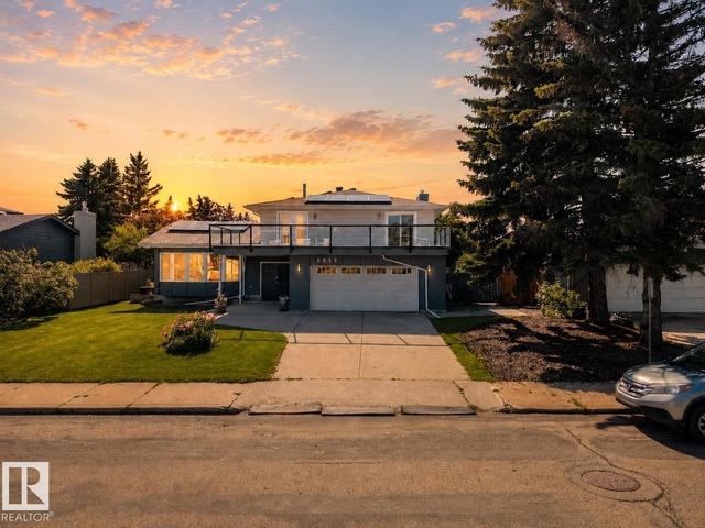 5212 142 Street NW  Edmonton, AB T6H 4B4