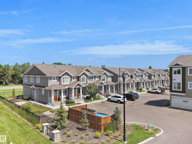 #30 4137 76 ST NW  Edmonton, AB T6K 1K8