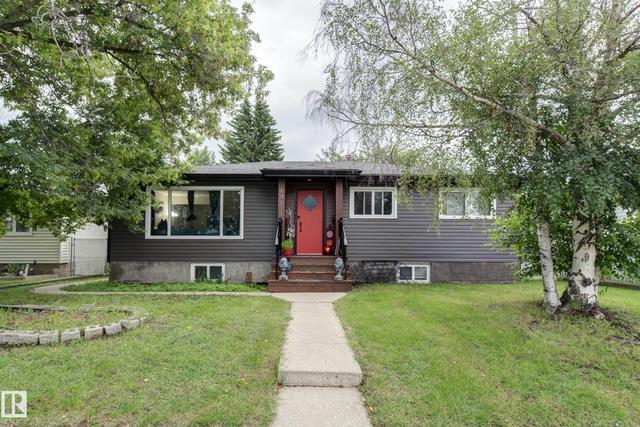13211 77 Street NW  Edmonton, AB T5C 1C8