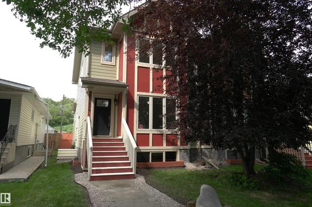 10224 90 Street NW  Edmonton, AB T5H 1S1