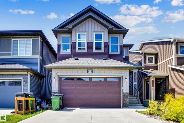 2743 Collins Crescent  Edmonton, AB T6W 3X4