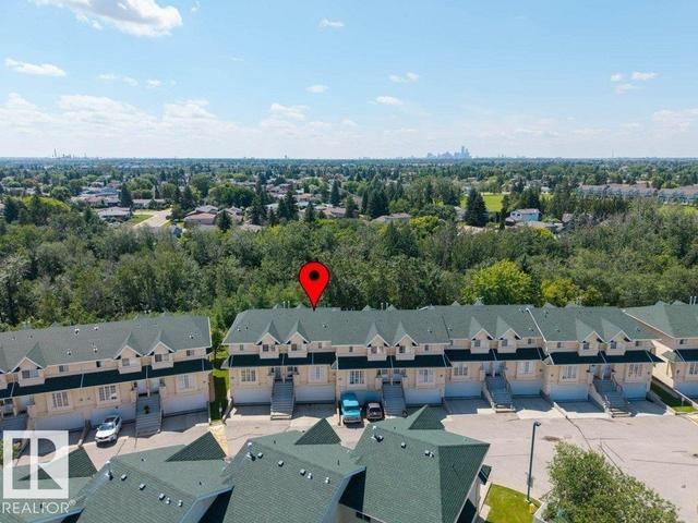 #39 2419 133 AV NW  Edmonton, AB T5A 5A5