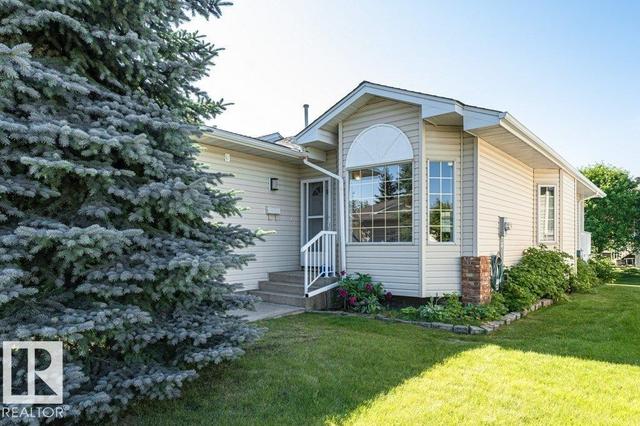 957 YOUVILLE Drive NW  Edmonton, AB T6L 6T2