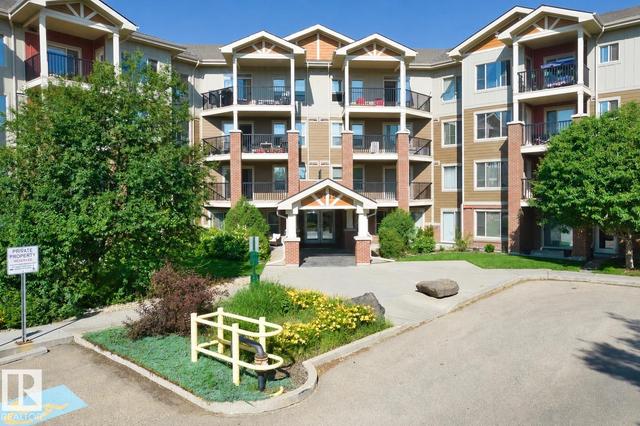 #317 3719 WHITELAW LN NW  Edmonton, AB T6W 2C3