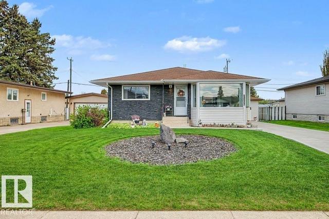 13523 65 Street NW  Edmonton, AB T5A 1A5