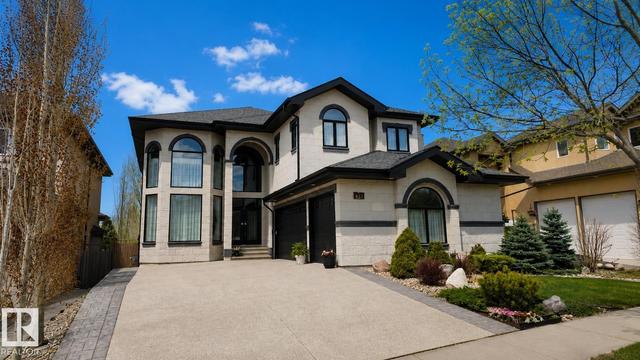 831 HOLLANDS Landing NW  Edmonton, AB T6R 3S9