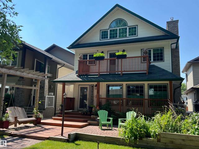 11126 52 Street NW  Edmonton, AB T5W 3H7