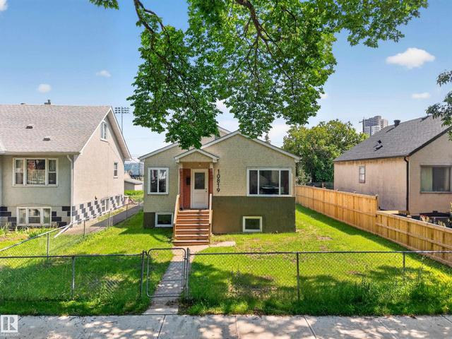 10819 92 Street NW  Edmonton, AB T5H 1V5