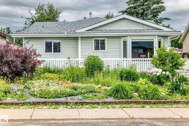 1116 39 Street NW  Edmonton, AB T6L 2K7