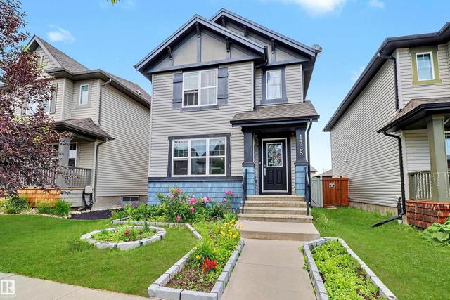 1528 35 Avenue NW  Edmonton, AB T6T 0M9