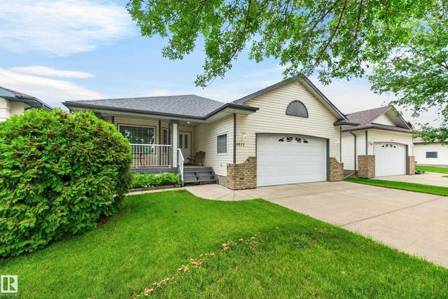 8011 164 Avenue NW  Edmonton, AB T5Z 3J3