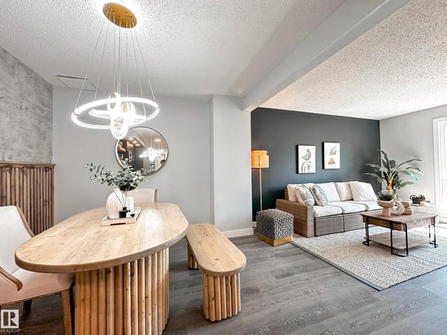 862 ERIN Place NW  Edmonton, AB T5T 1M6