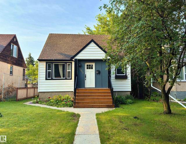 10915 67 Avenue NW  Edmonton, AB T6H 2A5