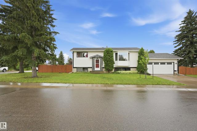 6903 151 Avenue NW  Edmonton, AB T5C 2Y6