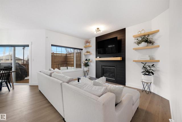 1322 MALONE Place NW  Edmonton, AB T6R 0G6