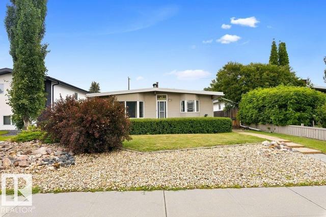 11408 53 Avenue NW  Edmonton, AB T6H 0S8