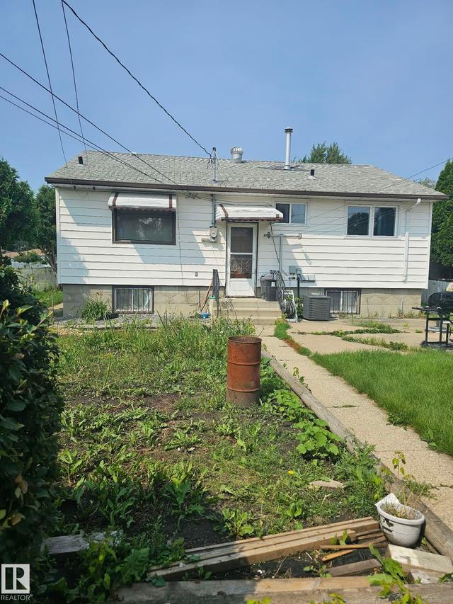13103 63 Street NW  Edmonton, AB T5A 0W7