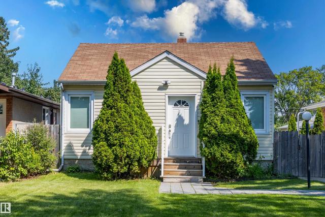12431 81 Street NW  Edmonton, AB T5B 2T6