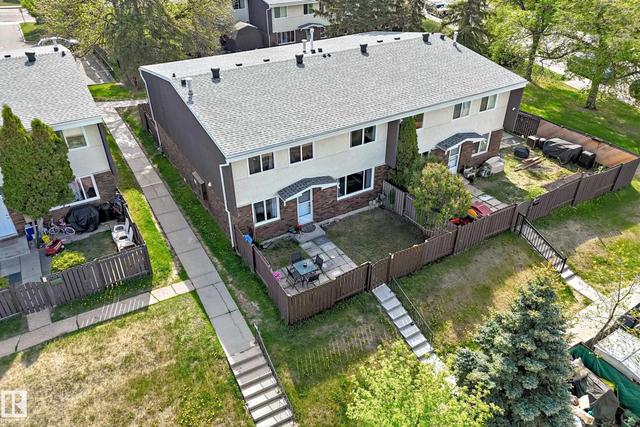 167 ROSELAND Village NW  Edmonton, AB T5E 5R6